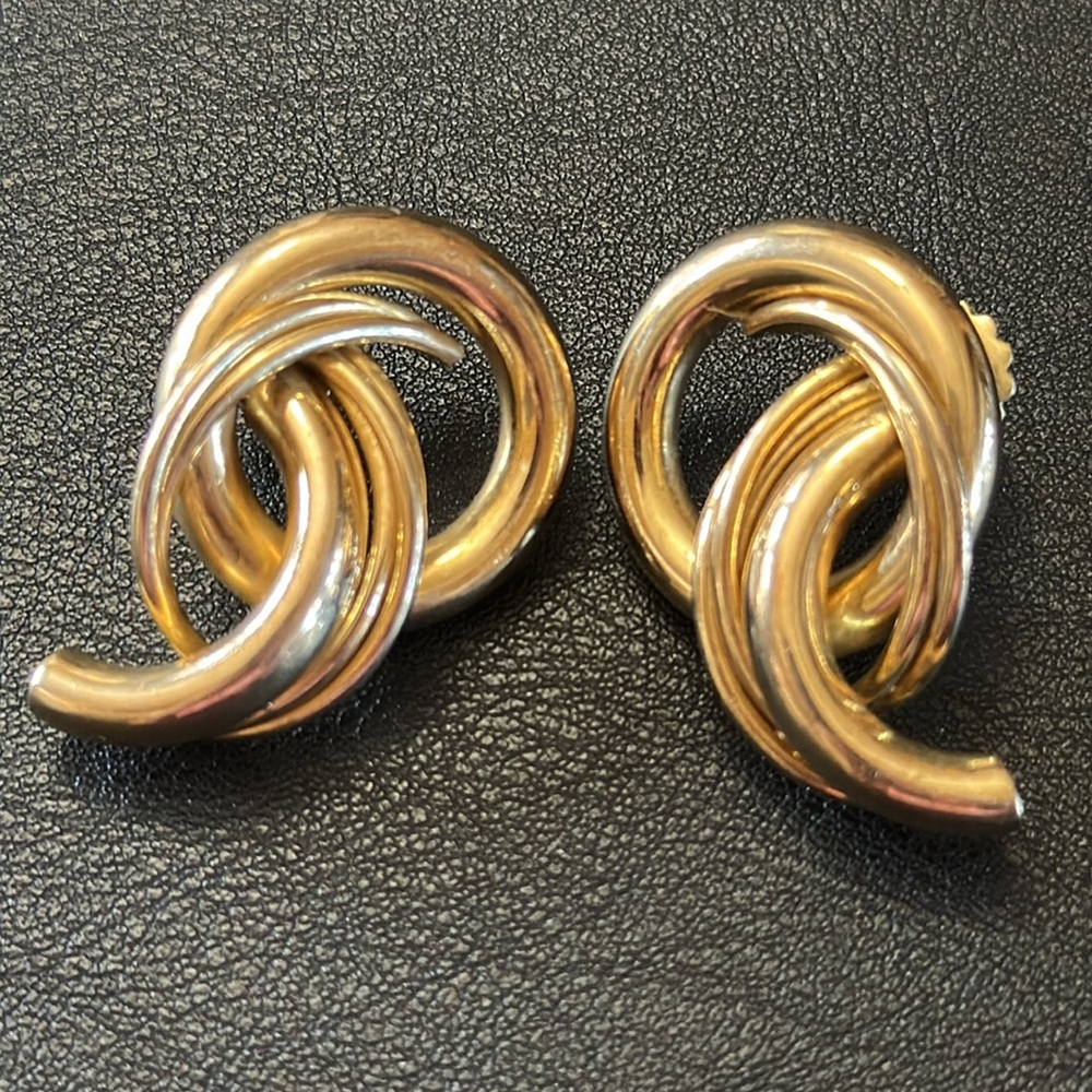 RARE NR S/S Gold-Tone Vintage Statement Post Earrings